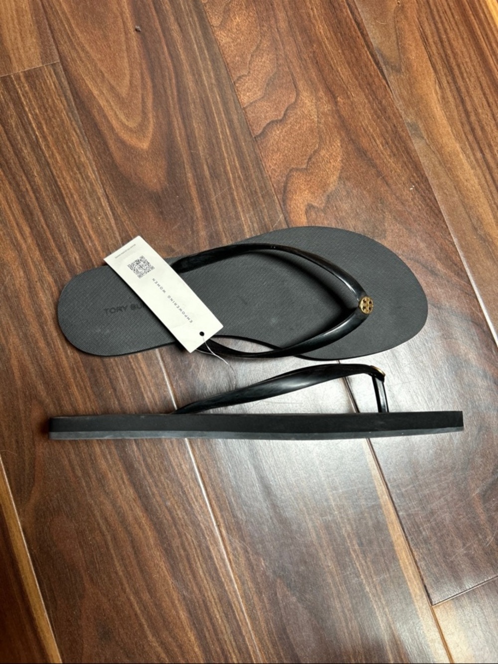 NWT ~ TORY BURCH BLACK FLIP FLOPS sz 9 - Picture 6 of 6